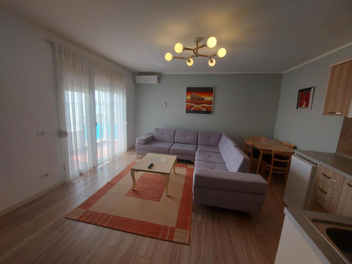 Bral Apartment 6 Дуррес Екстер'єр фото